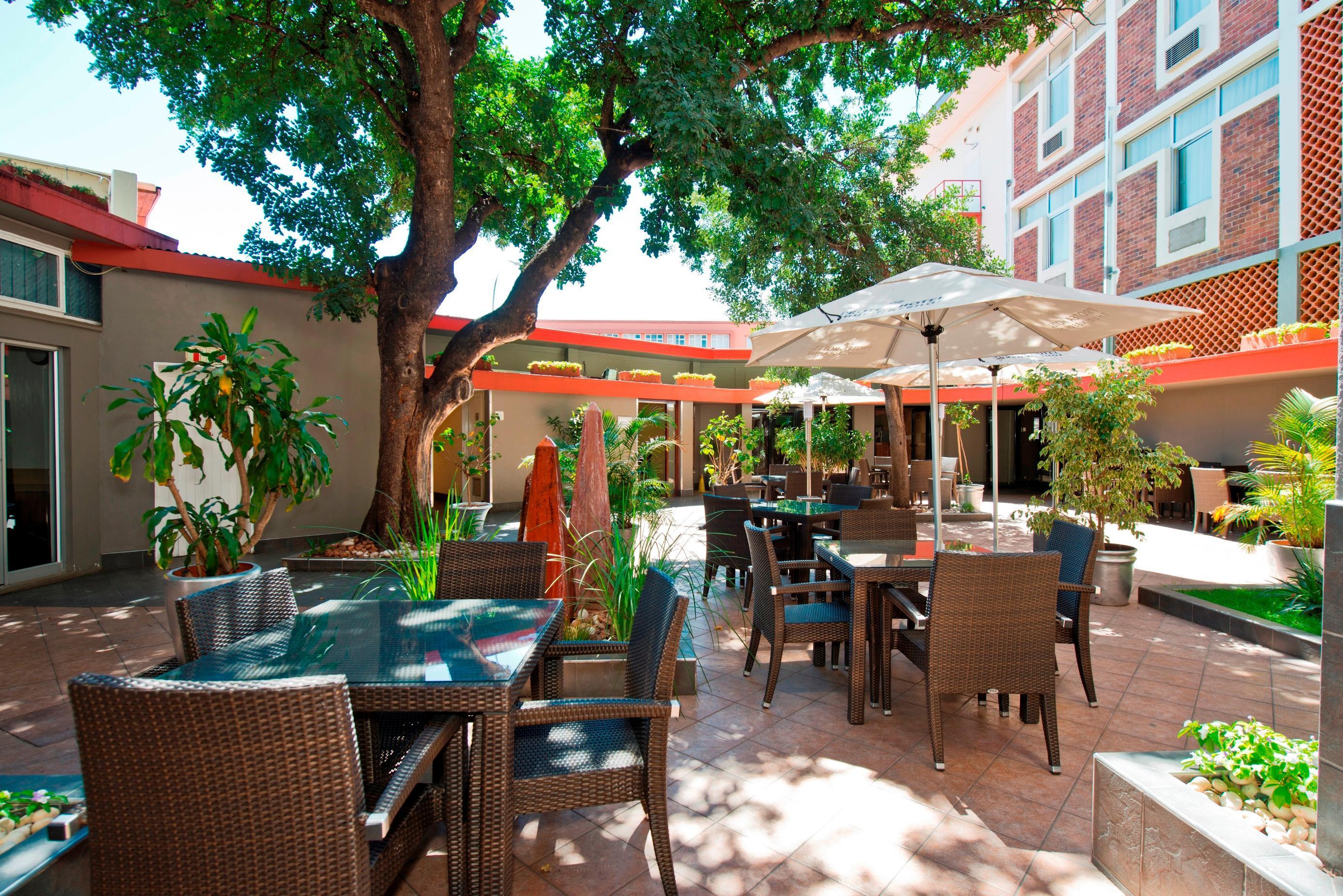 Hotel Thuringerhof Уиндхоек Екстериор снимка