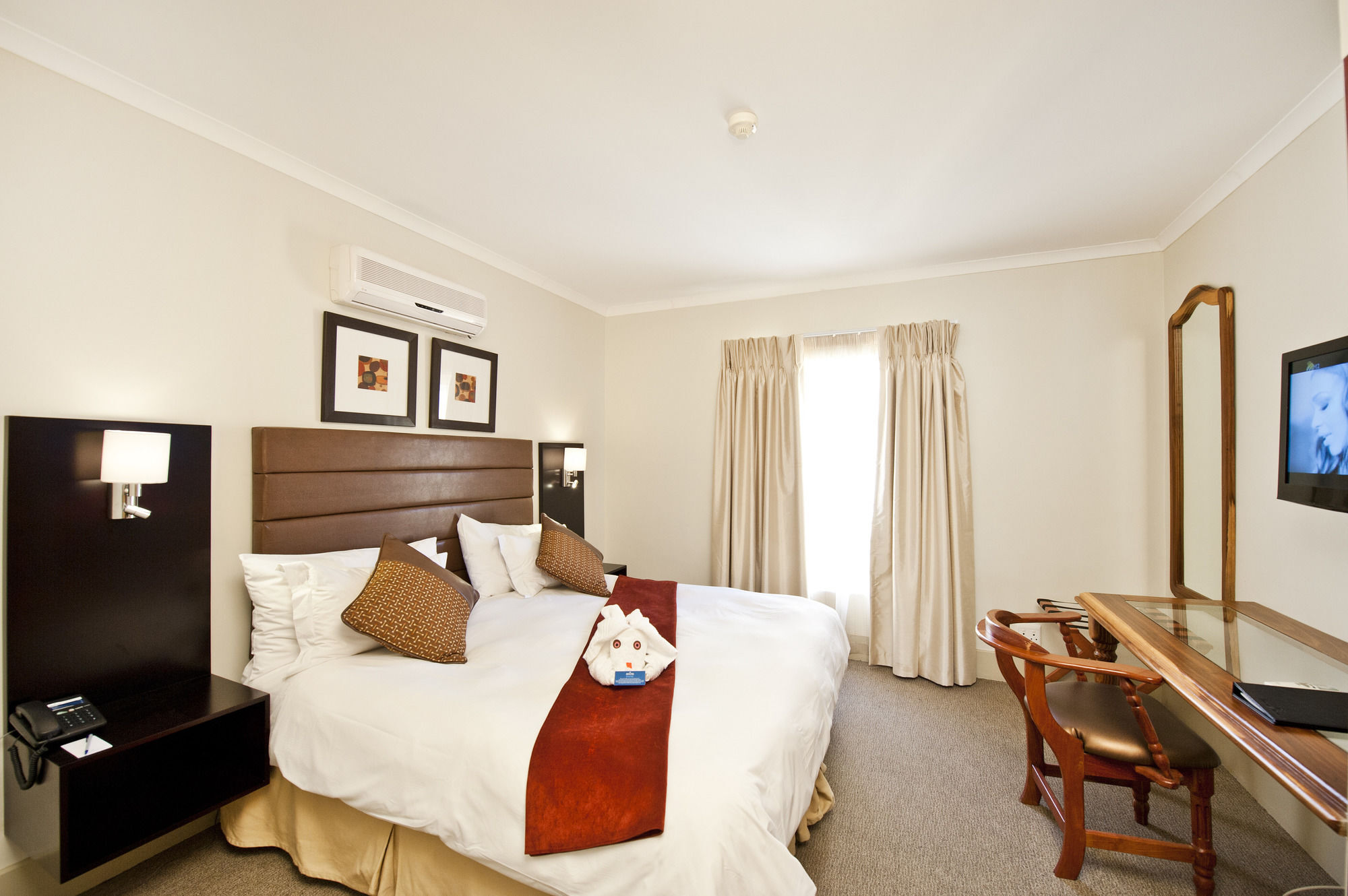 Hotel Thuringerhof Уиндхоек Екстериор снимка